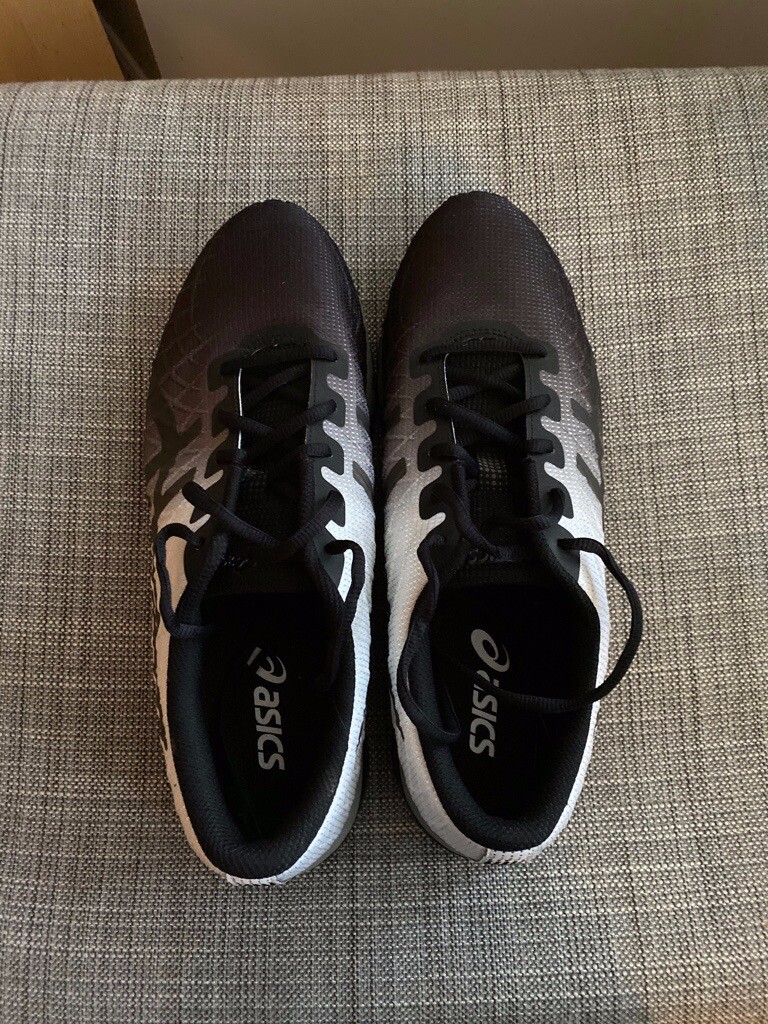 asics us 10 in uk size